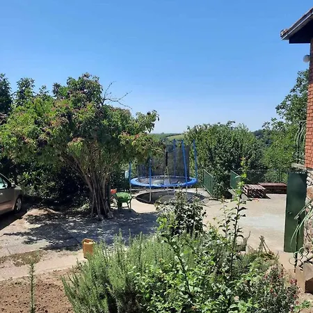 Ferienhaus Fruska Gora, Kuca Ruza Vetrova